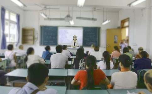 家长会学生代表欢迎词通用