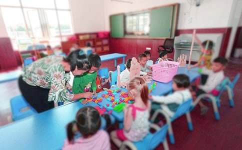 幼儿园春学期开学通知（精选8篇）