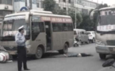 关于交通事故个人赔偿协议书