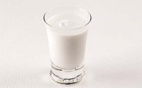 用牛奶强身健体迎竞争作文