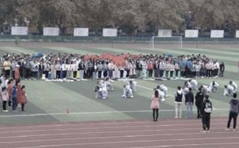 有关《操场上》教学反思（通用7篇）