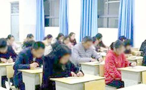 考试小学作文15篇