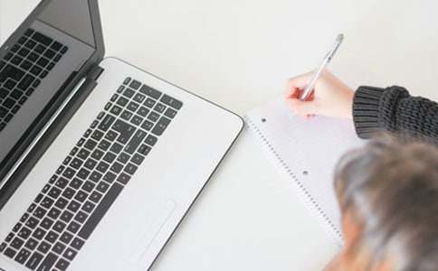 定格在记忆中的画面为话题的记事作文600字