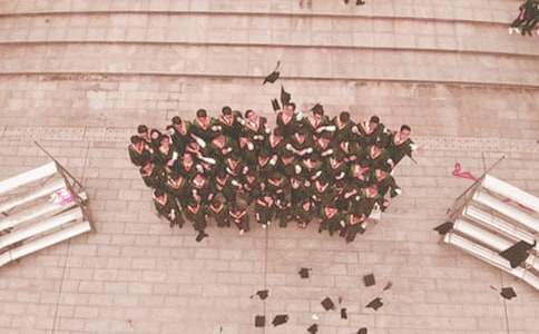 常用毕业祝福寄语（精选30句）