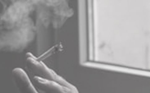 爸爸吸烟的作文300字三篇