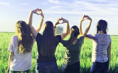 描写同学的作文【共3篇】