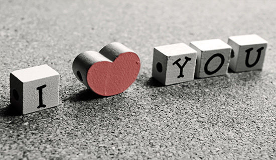 简洁的网络爱情句子摘录88条