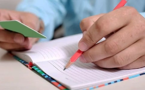 [必备]实用的小学家风作文4篇